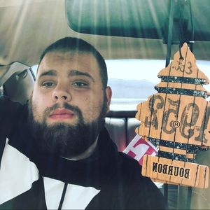 Meet your Posher, Jason